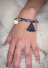 Load image into Gallery viewer, Stretch Marbleized Ivory Elephant Tassel
